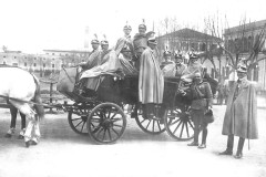 1925-Gruppo-di-ufficiali-in-partenza-per-Tor-di-Quinto